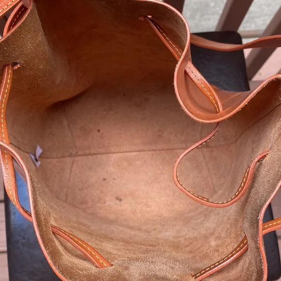 Mansur Gavriel Bucket Bag in Brandy/Brick with Raw Interior - Picture 5 of 16